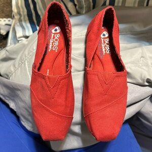 Red Bob’s by Sketchers